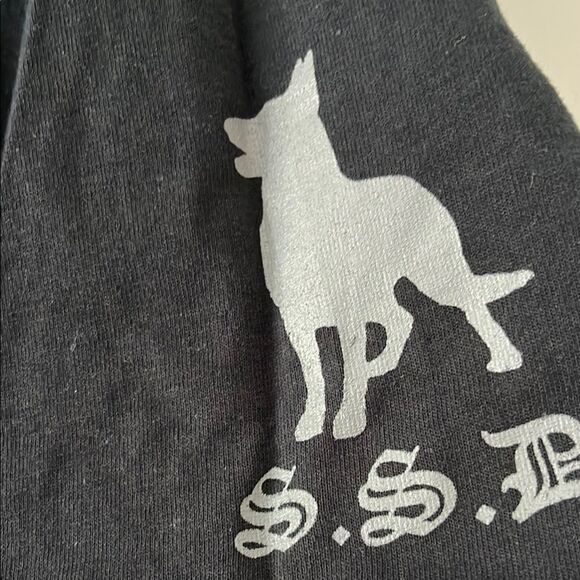 Black Short Sleeve Vintage Graphic Tee - Picture 3 of 7